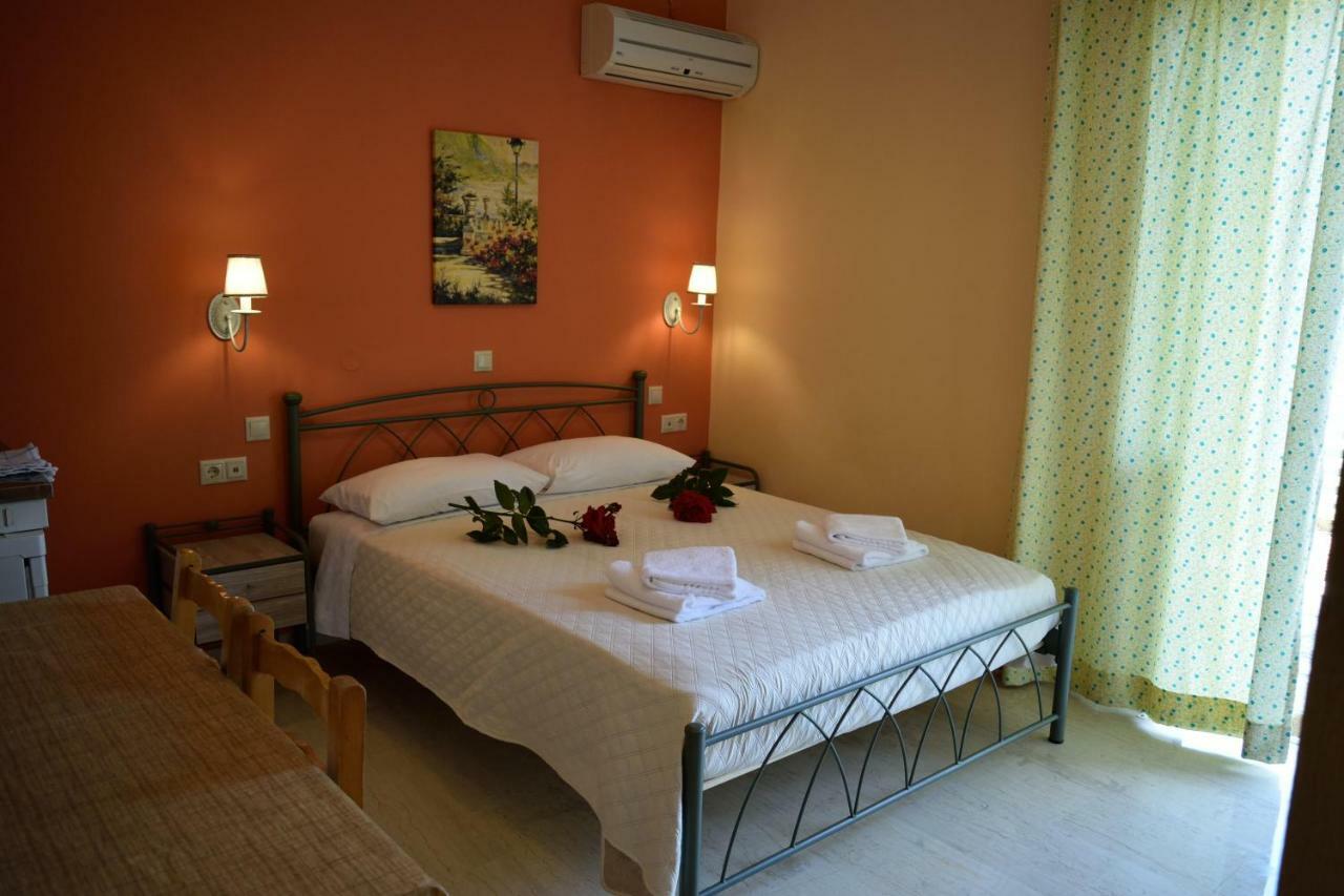 Stamoulis Apartments Agia Efimia Esterno foto